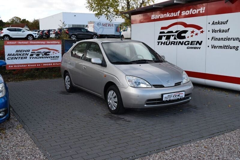 Gebraucht Toyota Prius 72 PS (52 kW) 2001 Silber Kleinwagen