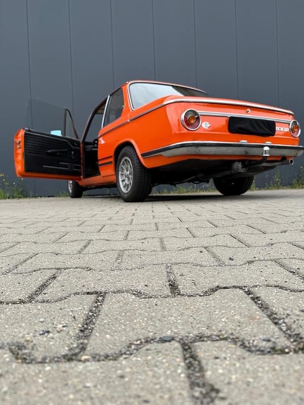 Gebraucht BMW 2002 102 PS (75 kW) 1972 Orange Limousine