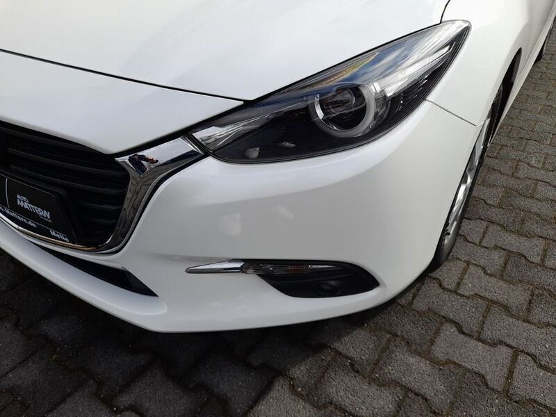 Gebraucht Mazda 3 Exclusive-Line 120 PS (88 kW) 2017 Weiß Limousine