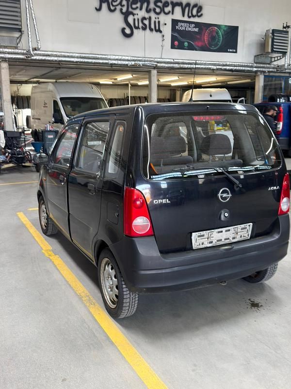 Occasion Opel Agila 58 ch (42 kW) 2001 Noir Monospace