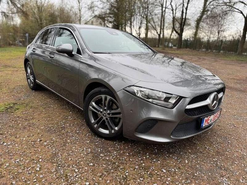 Gebraucht Mercedes A200 163 PS (119 kW) 2018 Grau Limousine