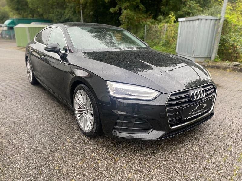 Schwarz Gebraucht 2019 Audi A5 Sportback Basis Kleinwagen | 15.950 € - Bild 1/4