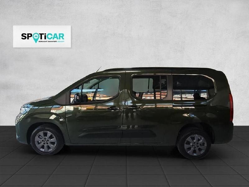 Neu Opel Combo Edition 131 PS (96 kW) 2026 Grün Van / Kleinbus