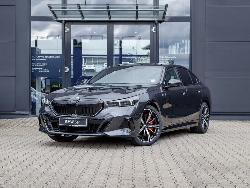 Sophistograu brillanteffekt Gebraucht 2024 BMW 540 M Sport Limousine | 82.750 € (Superpreis) - Bild 1/4