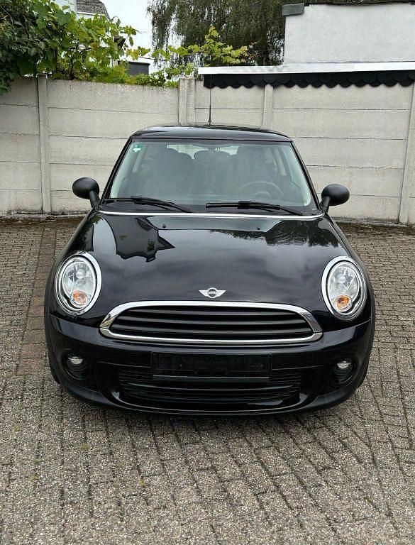 Gebraucht Mini ONE 75 PS (55 kW) 2012 Schwarz Kleinwagen