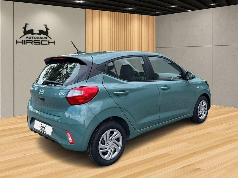 Gebraucht Hyundai i10 Select 63 PS (46 kW) 2025 Grün Kleinwagen