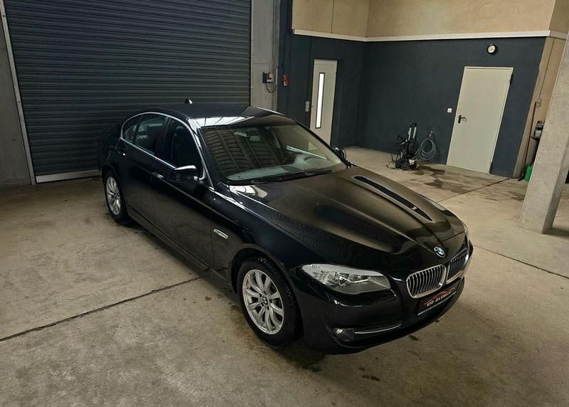 Gebraucht BMW 528 258 PS (189 kW) 2011 Schwarz Limousine