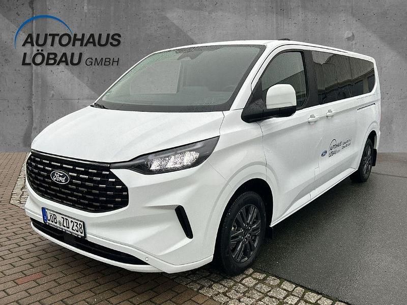 Weiß Gebraucht 2024 Ford Tourneo Custom Titanium Van | 44.480 € - Bild 1/4
