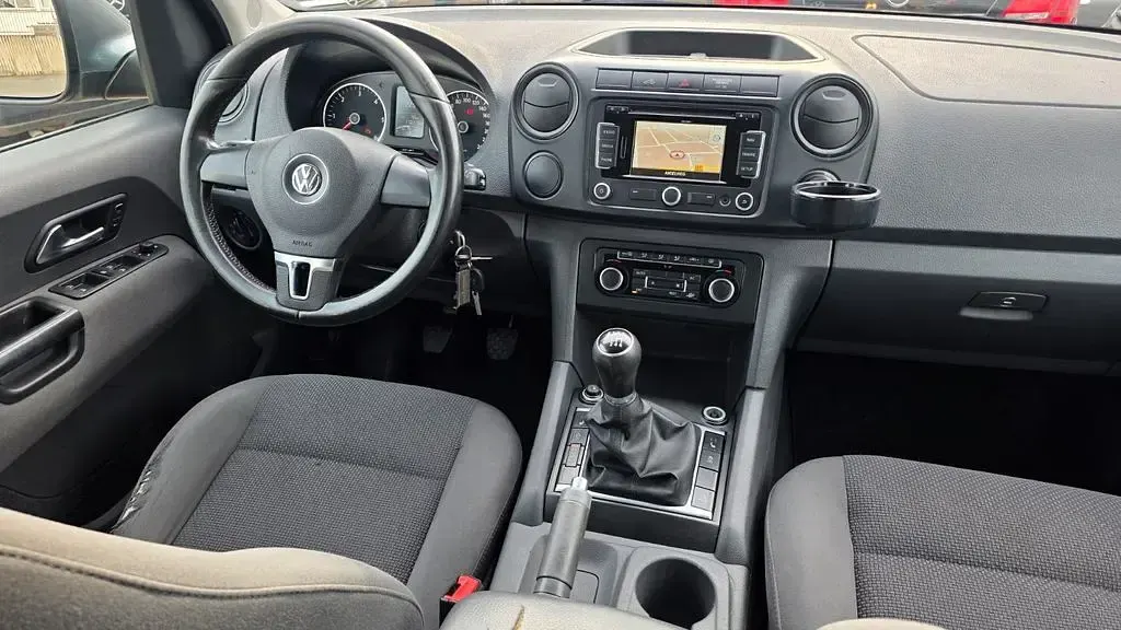 Gebraucht VW Amarok 122 PS (89 kW) 2011 Grau Pickup