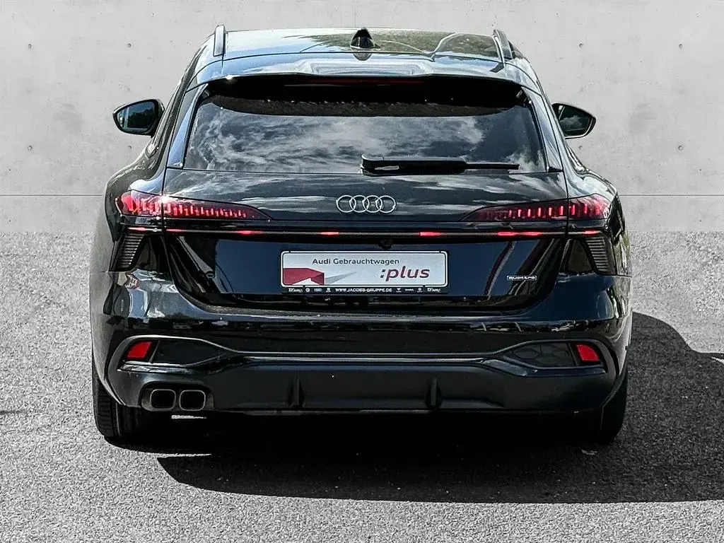 Gebraucht Audi A6 Ambiente 204 PS (150 kW) 2025 Mythosschwarz metallic Kombi