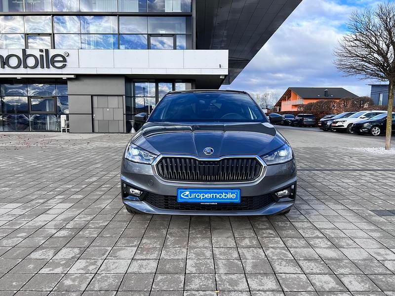 Gebraucht Skoda 110 R Dynamic 110 PS (80 kW) 2022 Graphite grau/grau Limousine