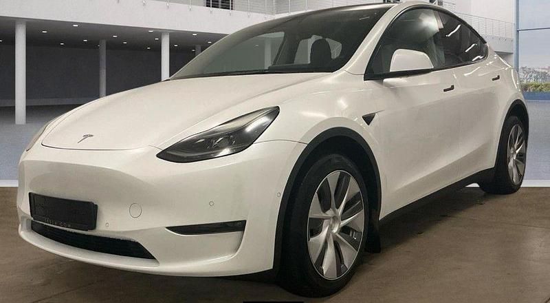 Weiß Gebraucht 2022 Tesla Model Y SUV | 31.750 € (Fairer Preis) - Bild 1/4