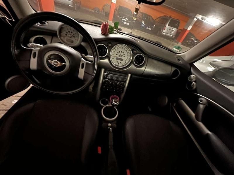 Grün Gebraucht 2003 Mini ONE Kleinwagen | 2.800 € (Fairer Preis) - Bild 1/4