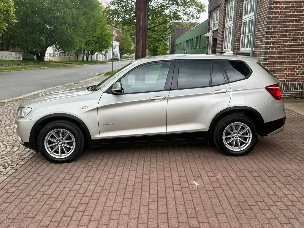 Gebraucht BMW X3 184 PS (135 kW) 2012 Silber SUV
