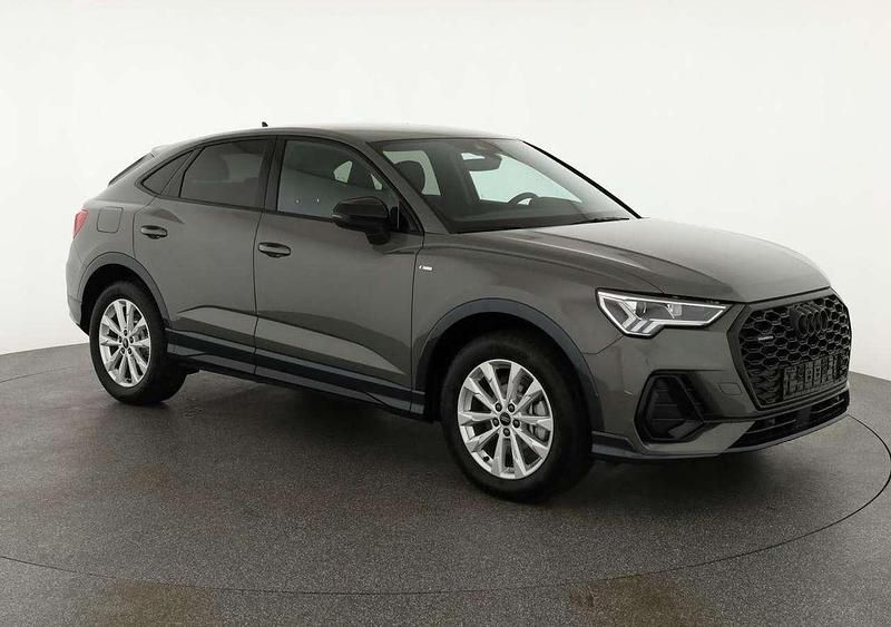 Chronos grau metallic Neu 2025 Audi Q3 Sportback S-Line SUV | 49.595 € (Superpreis) - Bild 1/4
