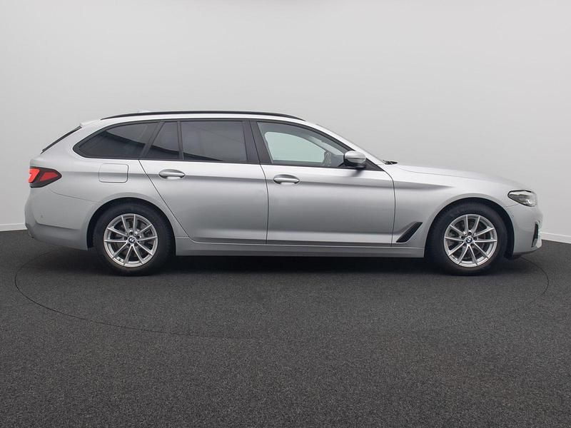 Gebraucht BMW 520 Sport Line 190 PS (139 kW) 2020 Glaciersilbera83 Kombi