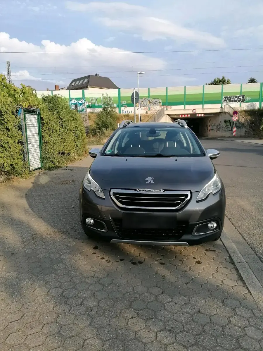 Gebraucht Peugeot 2008 120 PS (88 kW) 2014 Grau SUV