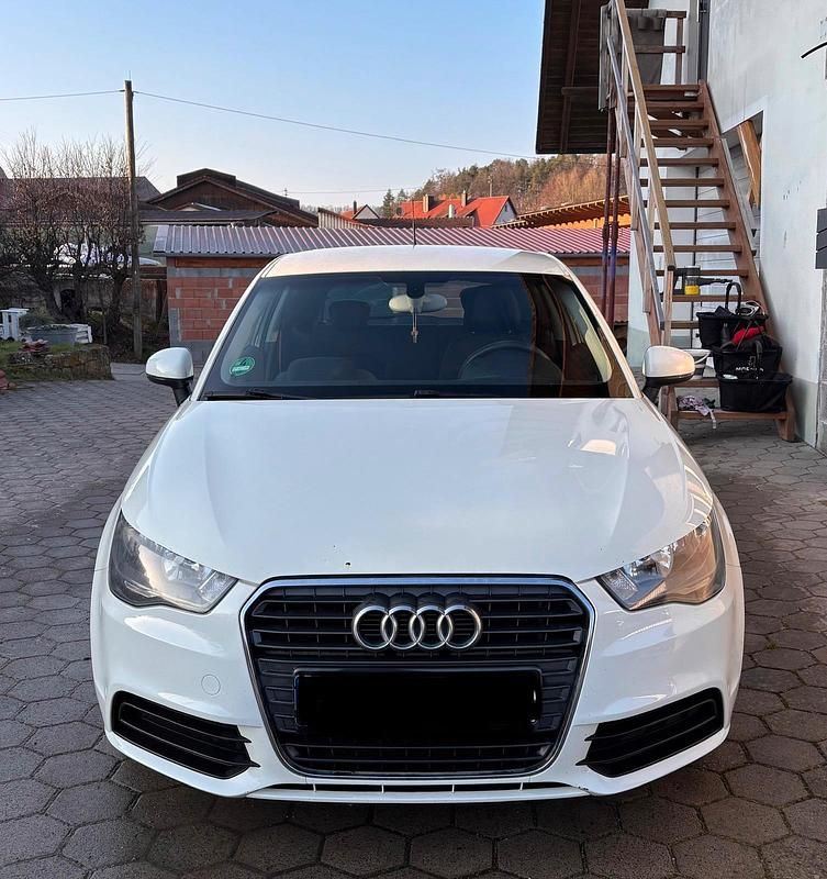 Second-hand Audi A1 86 CP (63 kW) 2011 Alb Hatchback