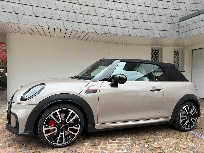 Gebraucht Mini John Cooper Works 231 PS (169 kW) 2023 Grau Kleinwagen