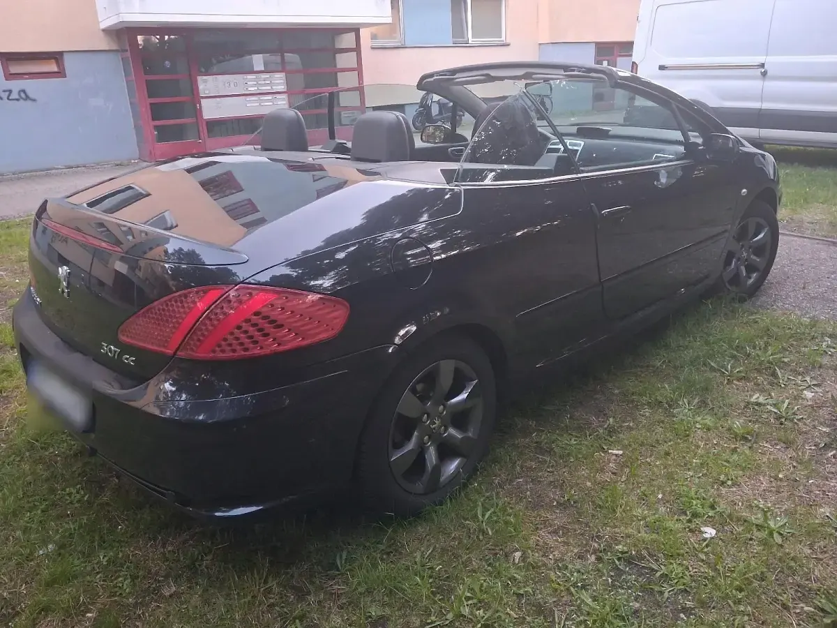 Gebraucht Peugeot 307 CC 109 PS (80 kW) 2007 Schwarz Cabrio