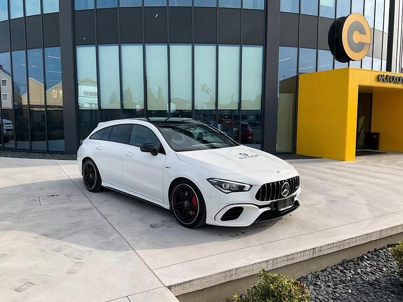 Weiß Gebraucht 2022 Mercedes CLA45 AMG AMG Limousine | 47.400 € (Guter Preis) - Bild 1/4