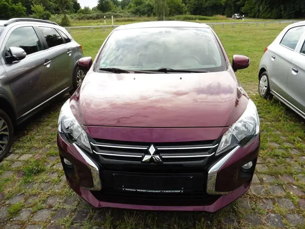 Gebraucht Mitsubishi Space Star Spirit+ 71 PS (52 kW) 2021 Bordeauxrot Kleinwagen