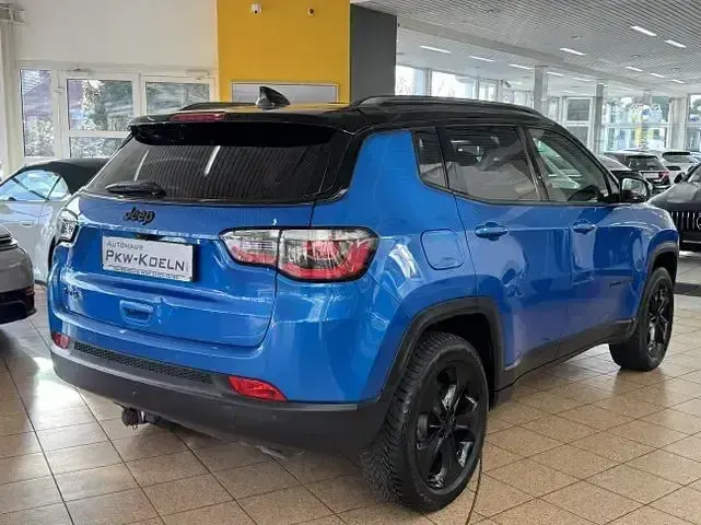 Gebraucht Jeep Compass Sport 120 PS (88 kW) 2019 Blau SUV