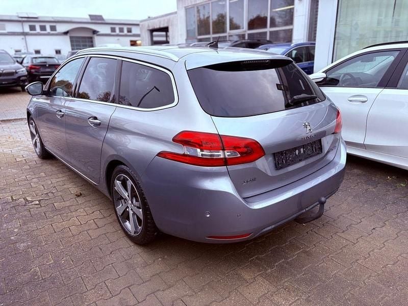 Gebraucht Peugeot 308 Allure 150 PS (110 kW) 2016 Grau Kombi