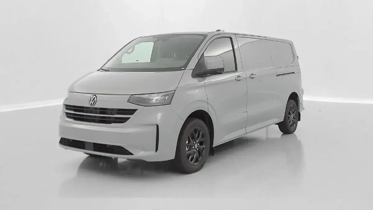 Neu VW T7 Business 150 PS (110 kW) 2026 Stone grey Van