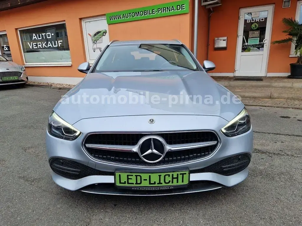 Gebraucht Mercedes 200 163 PS (119 kW) 2023 Silber Limousine