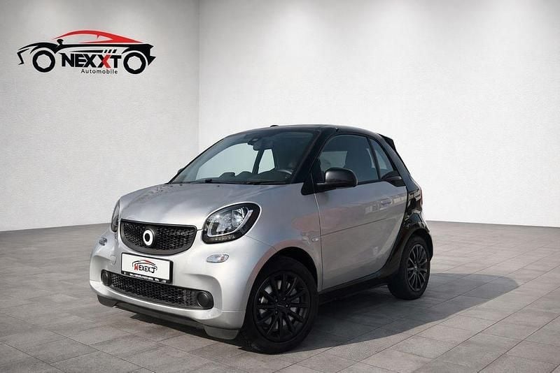 Gebraucht Smart ForTwo Cabrio Basis 90 PS (66 kW) 2019 Schwarz Cabrio