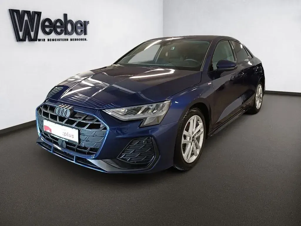 Second-hand Audi A3 S-Line 150 CP (110 kW) 2025 Albastru Berlinǎ