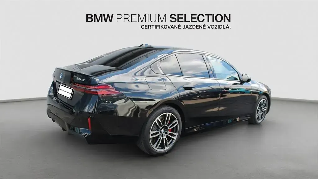 Gebraucht BMW 550e Sport Line 313 PS (230 kW) 2025 Schwarz Limousine