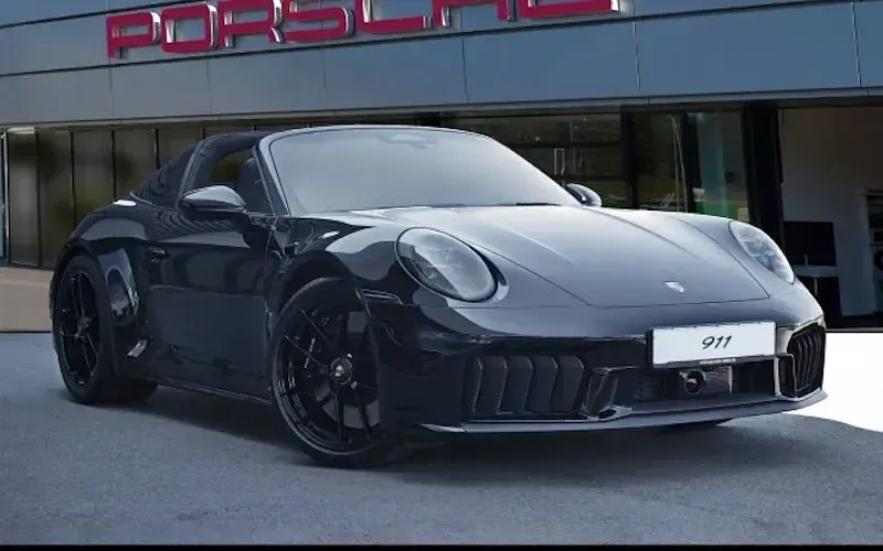Neu Porsche 911 Carrera 4 GTS Targa 541 PS (397 kW) 2026 Schwarz Cabrio