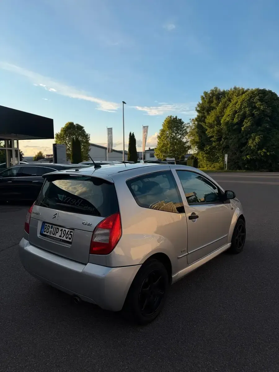 Gebraucht Citroën C2 VTR Sport 73 PS (53 kW) 2006 Grau Kleinwagen