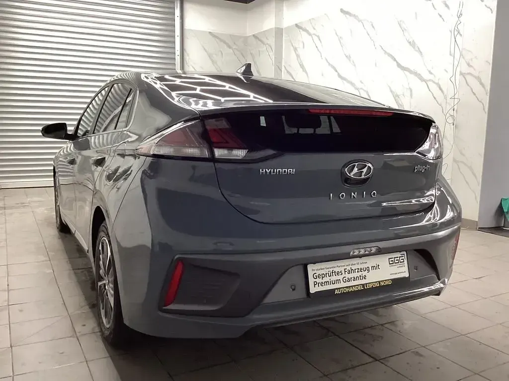 Gebraucht Hyundai Ioniq 105 PS (77 kW) 2021 Grau Kleinwagen
