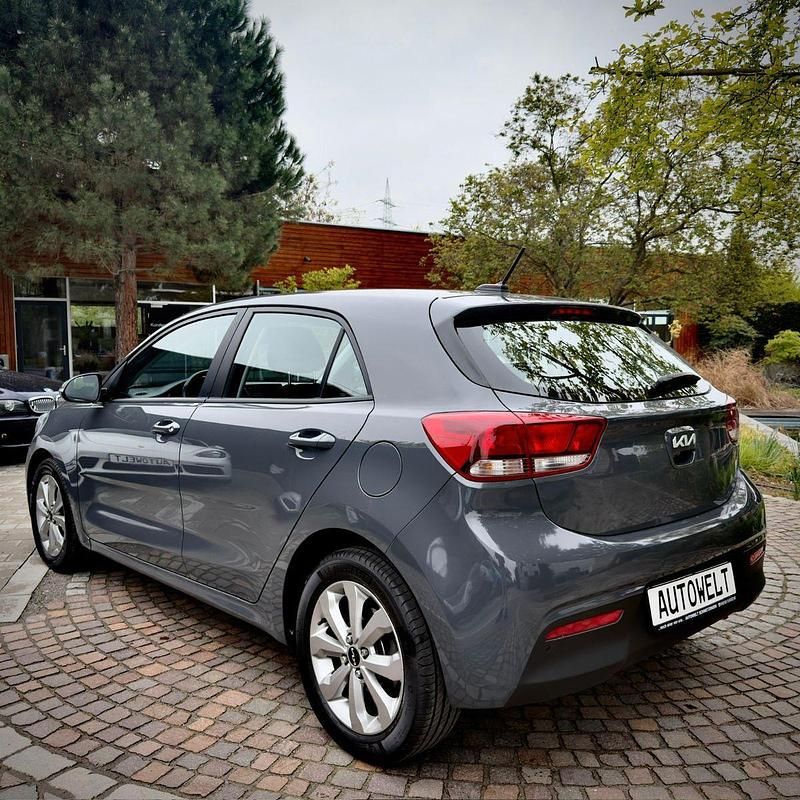 Second-hand Kia Rio Vision 101 CP (74 kW) 2023 Gri Hatchback