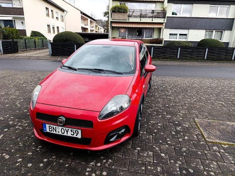 Gebraucht Abarth Grande Punto 155 PS (114 kW) 2009 Rot Kleinwagen