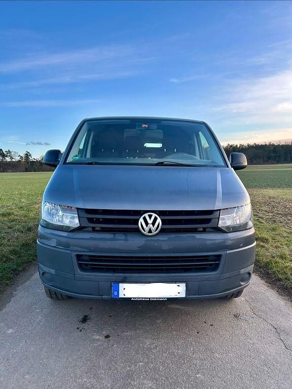 Gebraucht VW Transporter 140 PS (102 kW) 2013 Grau Van