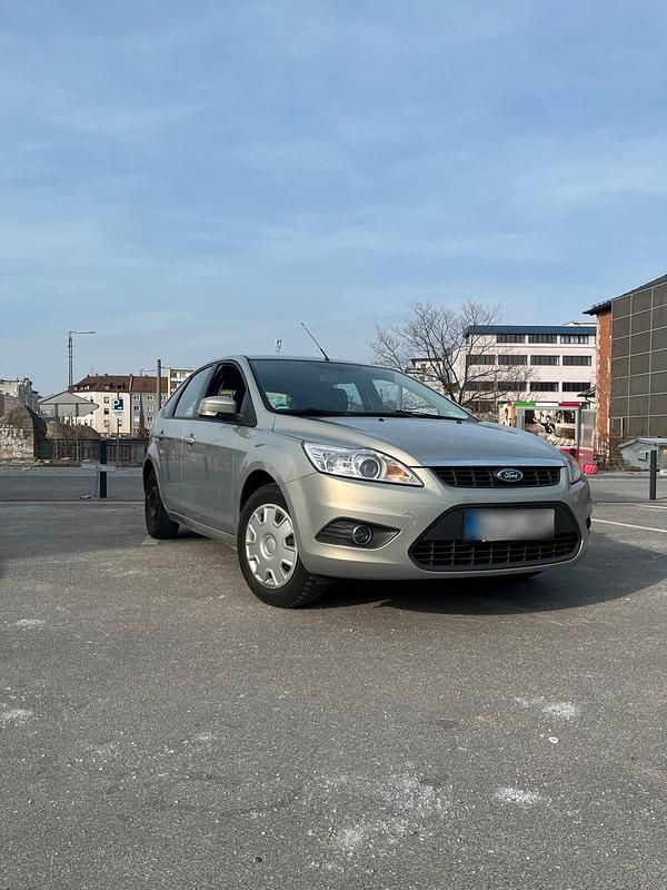 Usata Ford Focus 101 CV (74 kW) 2010 Argento Berlina