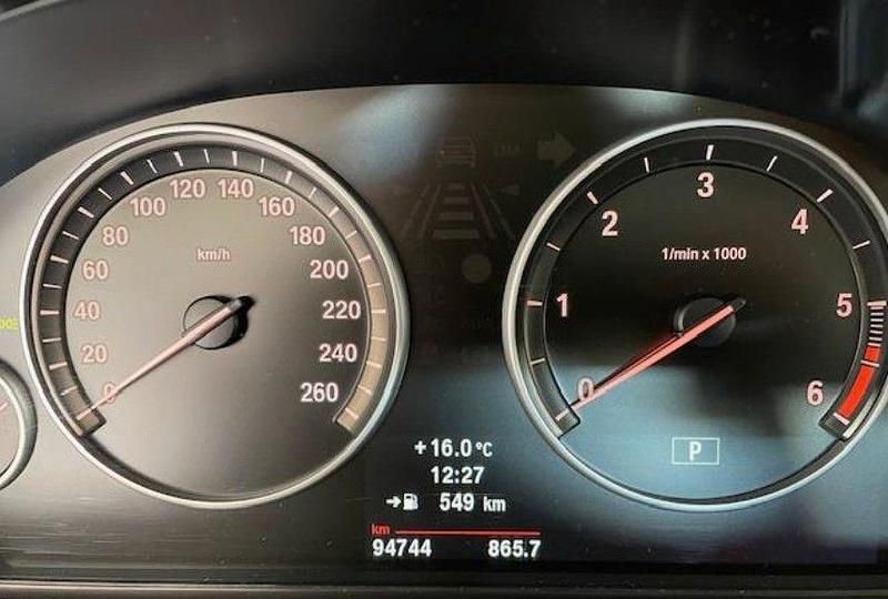 Gebraucht BMW 520 Sport Line 184 PS (135 kW) 2013 Schwarz Limousine