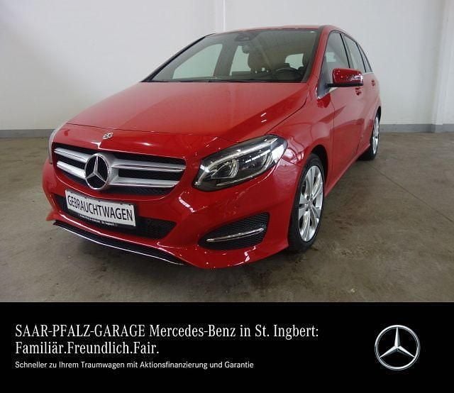 Rot Gebraucht 2018 Mercedes B180 Urban Van / Kleinbus | 19.450 € (Etwas zu teuer) - Bild 1/4