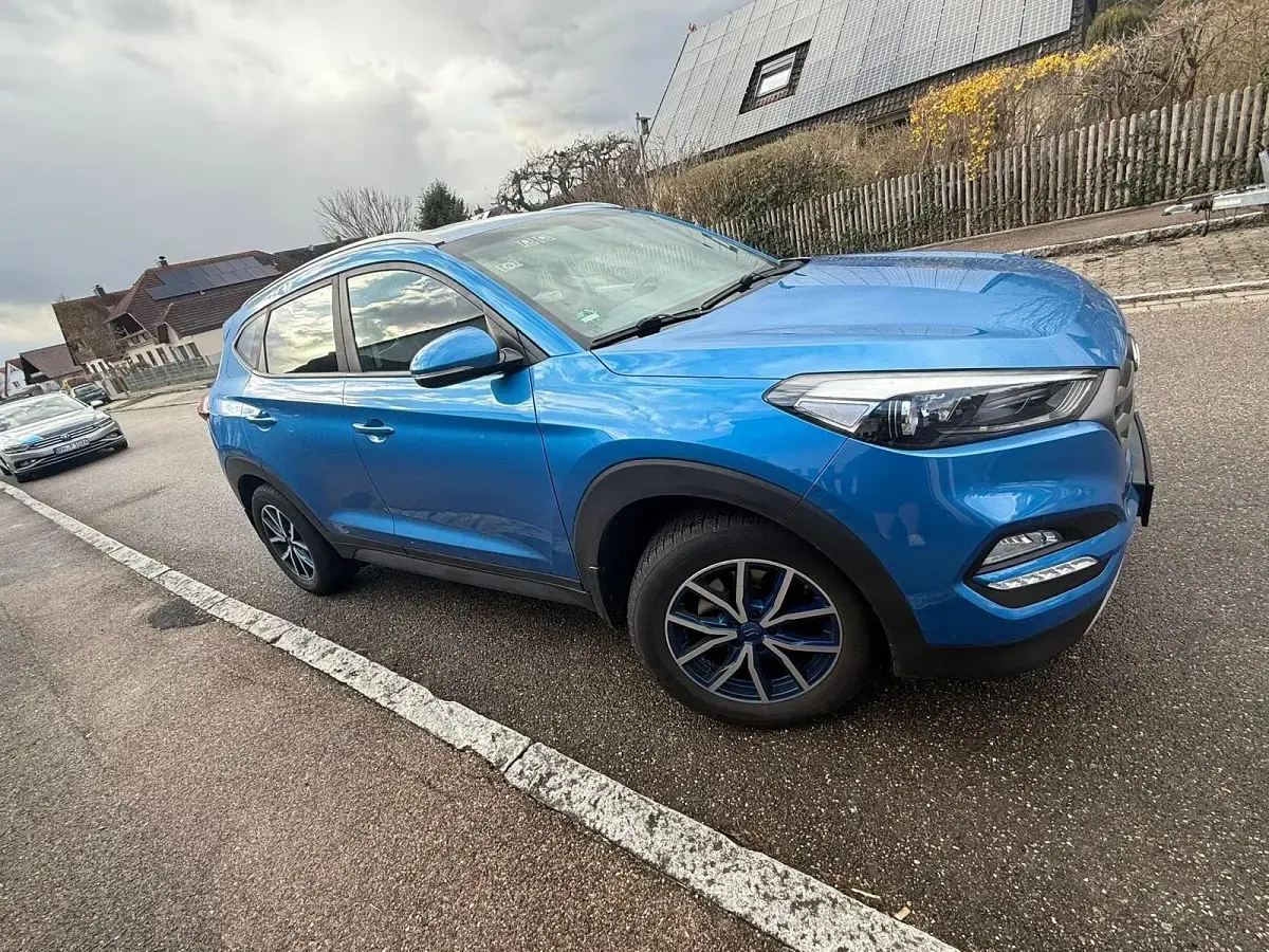 Gebraucht Hyundai Tucson 130 PS (95 kW) 2018 Blau SUV