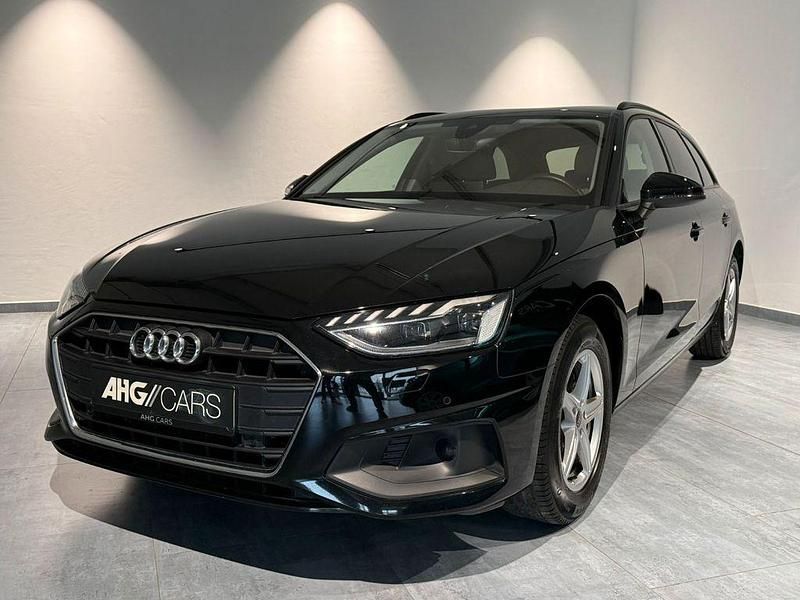 Gebraucht Audi A4 Ambiente 163 PS (119 kW) 2023 Schwarz Kombi