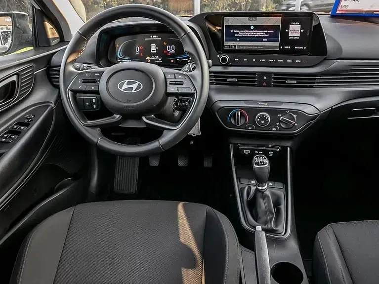 Gebraucht Hyundai Bayon Select 101 PS (74 kW) 2025 Weiß SUV