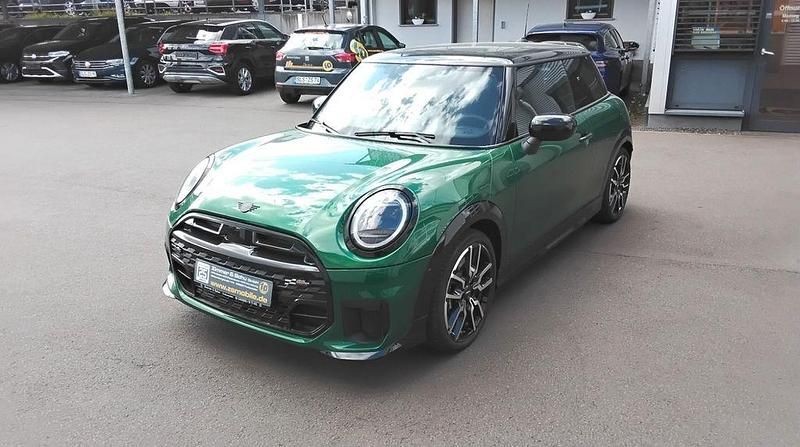 Gebraucht Mini John Cooper Works 204 PS (150 kW) 2024 Grün Kleinwagen