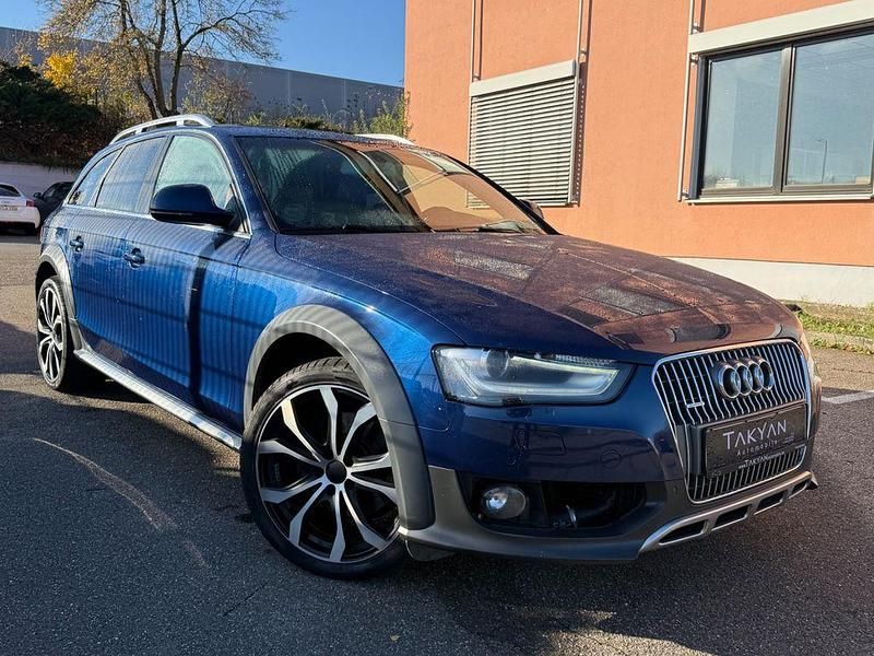 Blau Gebraucht 2012 Audi A4 Allroad Business Kombi | 10.990 € (Guter Preis) - Bild 1/4