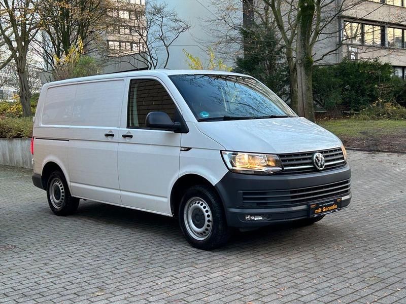 Gebraucht VW Transporter 150 PS (110 kW) 2019 Candyweiß Van