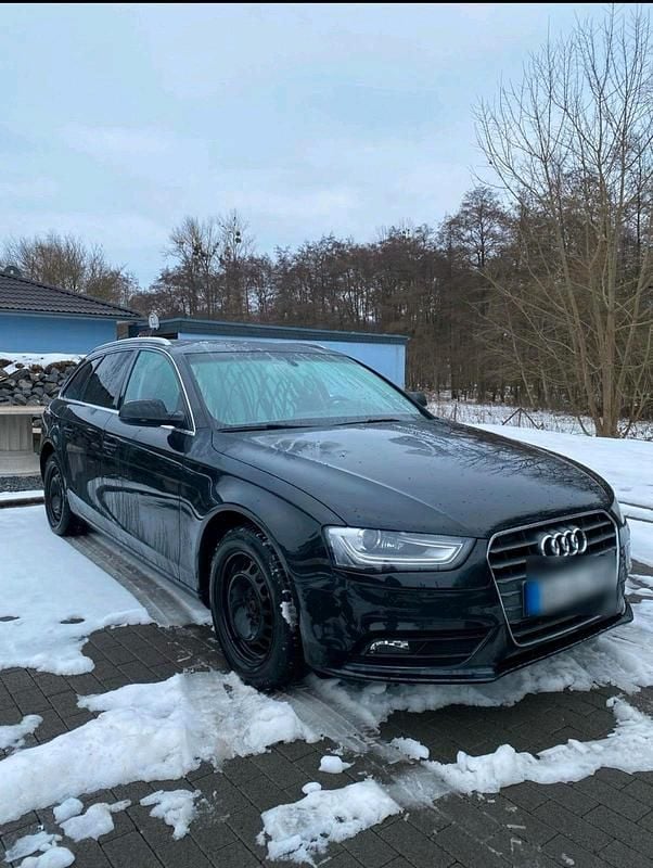 Gebraucht Audi A4 170 PS (125 kW) 2014 Schwarz Kombi