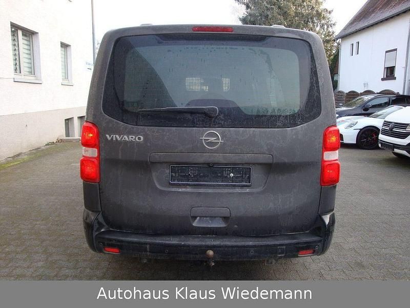 Gebraucht Opel Vivaro Elegance 177 PS (130 kW) 2022 Grau Van / Kleinbus